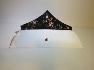 The Pearl Clutch #1