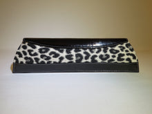 Load image into Gallery viewer, The Pearl Clutch #4